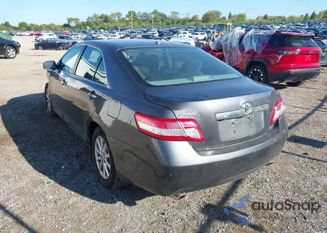 2011 Toyota Camry Xle V6 z USA, uszkodzony, nr VIN 4T1BK3EK8BU118979